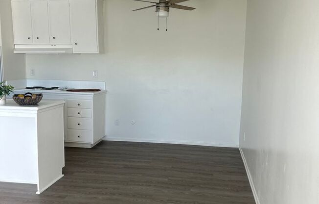 1 bed, 1 bath, $2,000, Unit 218