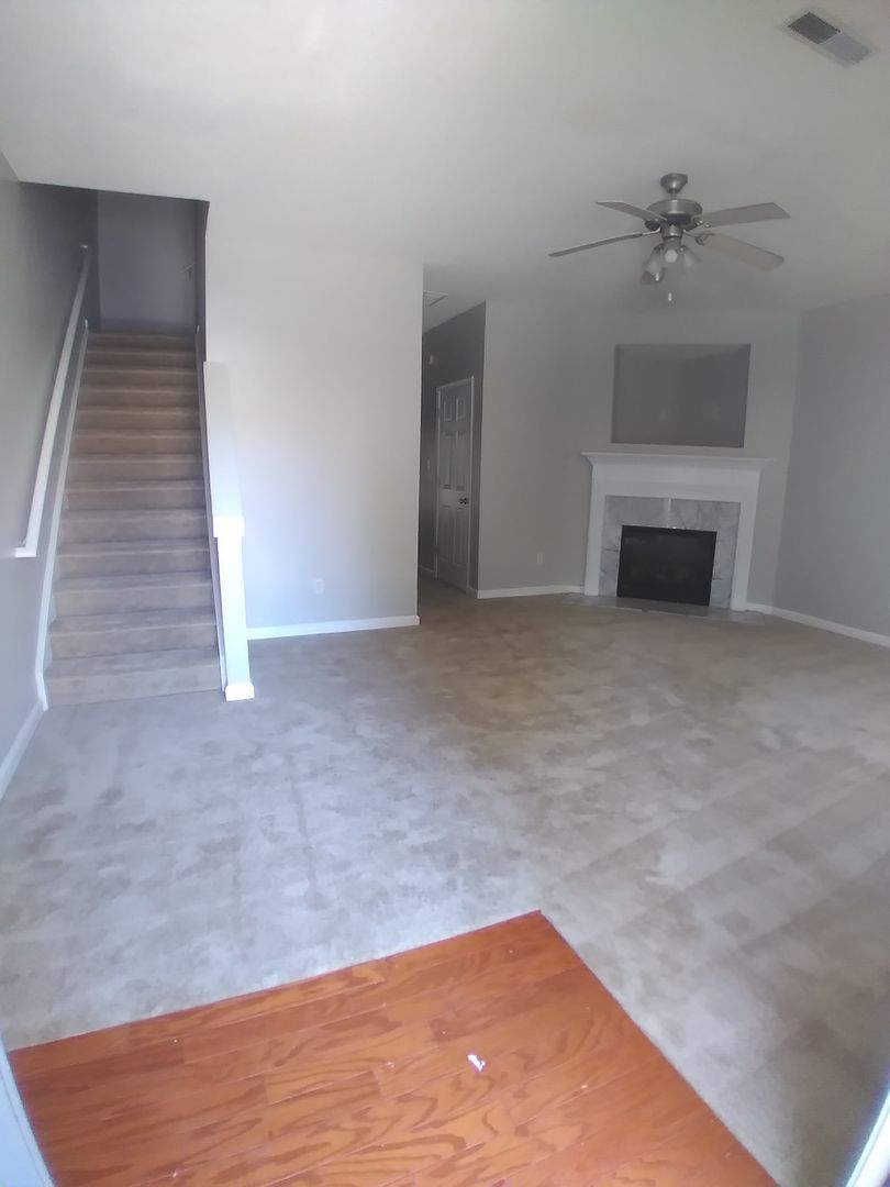 3 beds 2 bath property in Atlanta!! -- Security Deposit is NEGOTIABLE!