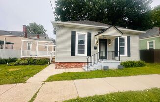 Highlands Living Near Baxter Ave Dining & Nightlife