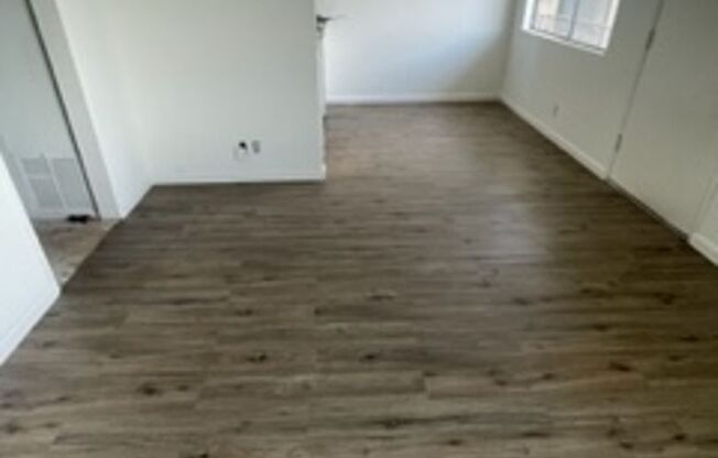 8377 North Gate, LLC