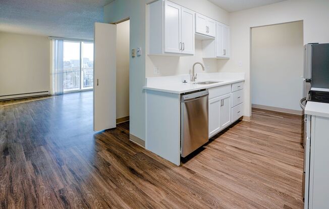 2 beds, 1 bath, 1,015 sqft, $1,650, Unit 191