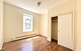 279 SULLIVAN PL