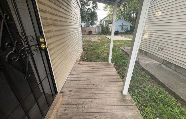 2 beds, 1 bath, $950