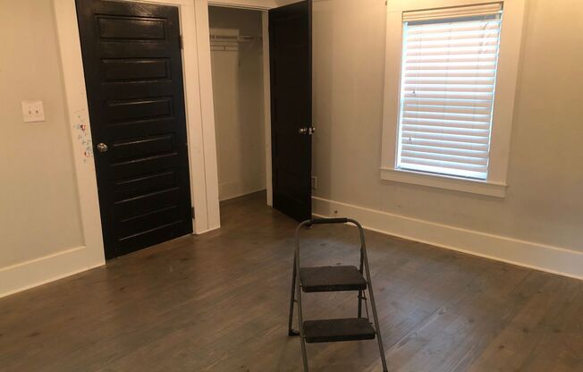 2 beds, 1 bath, $1,800