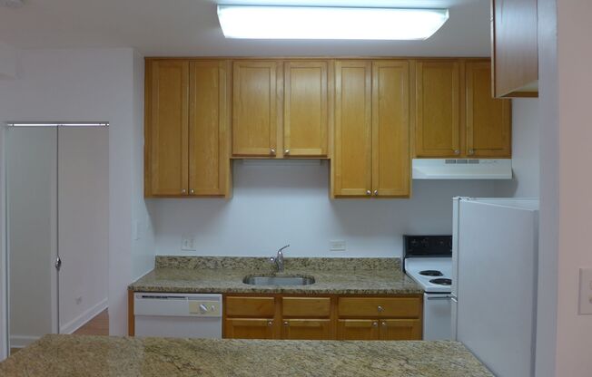 2 beds, 1 bath, 800 sqft, $1,895, Unit 504