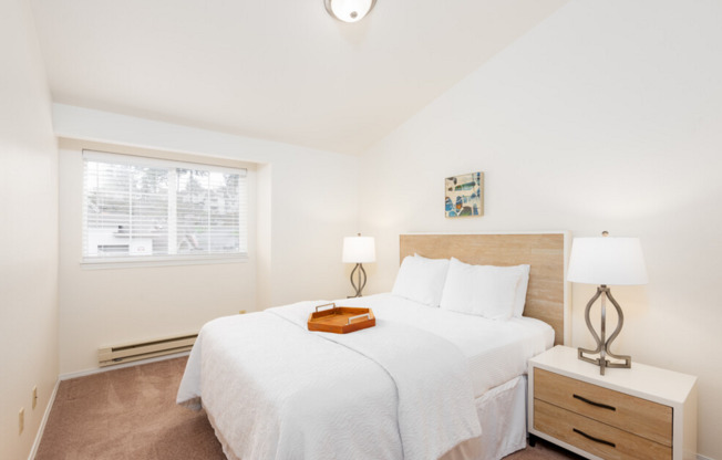 2 beds, 1 bath, 915 sqft, $1,625, Unit 412