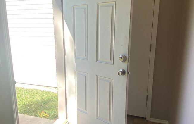 1 bed, 1 bath, 673 sqft, $1,009, Unit 12753S