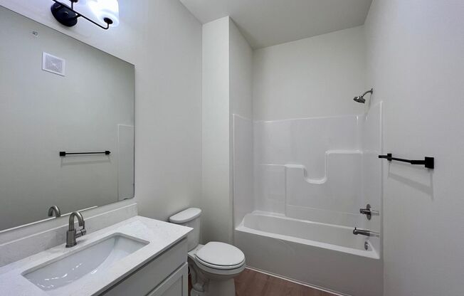 1 bed, 1 bath, 665 sqft, $1,115, Unit 1630-204