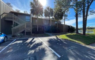 Available January 22nd! Welcome to 5474 Pine Creek Dr Unit 2008-A, Orlando, FL 32811! Water Included!