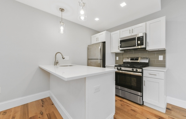 70 W EAGLE ST