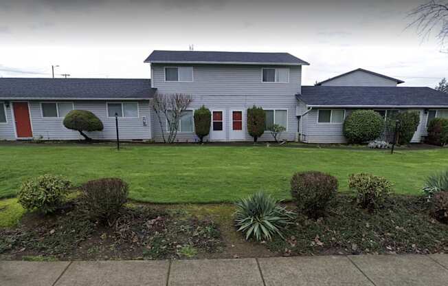 Welcome to Cinnamon Square Apartments