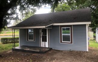 **Holiday Move-in Special**$500 off the first full month's rent!