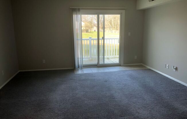 1 bed, 1 bath, 755 sqft, $1,080, Unit 5728H