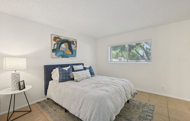 2 beds, 2 baths, 952 sqft, $1,149, Unit 251