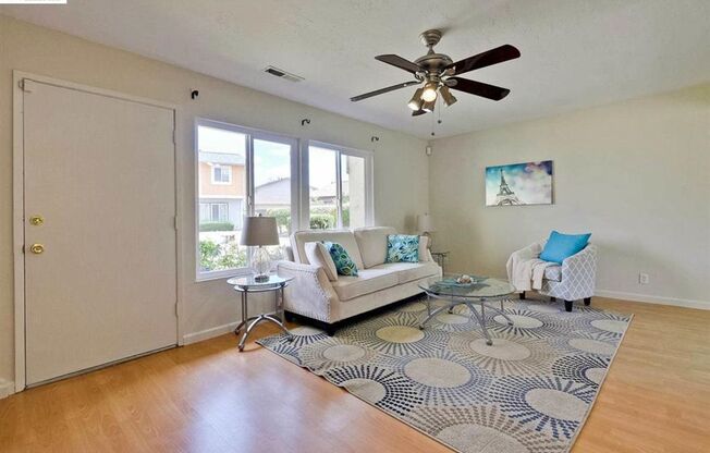 COMING SOON! | $2,890 / 3 BR - GORGEOUS TOWN HOME IN NORTHGATE AREA OF FREMONT!