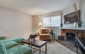 Living Room in Canyon Creek Apartments