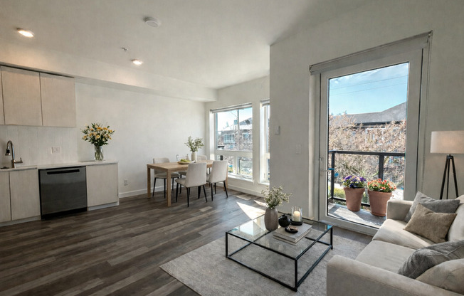 Studio, 1 bath, 278 sqft, $1,875, Unit 303