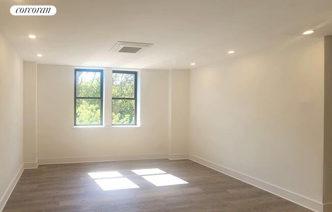 1 bed, 1 bath, $5,500, Unit 4F