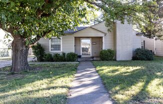 Beautiful 3-Bedroom Near Texas Tech