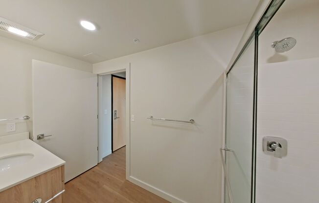 1 bed, 1 bath, 496 sqft, $1,450, Unit 512