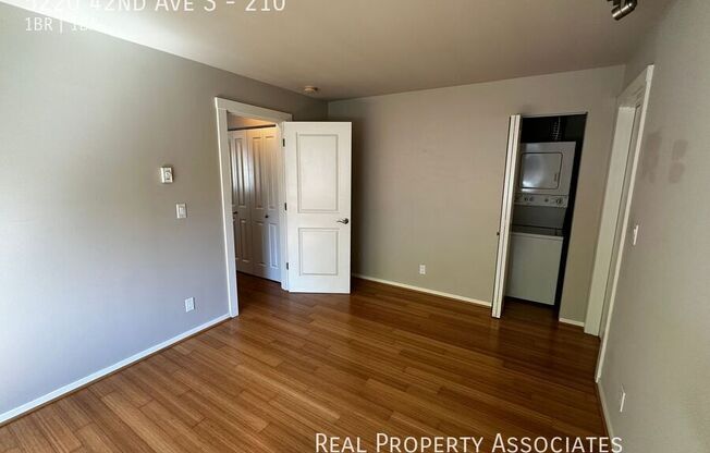 5220 42nd Ave South