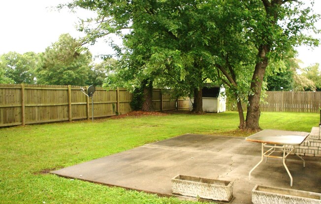 3 beds, 2.5 baths, $2,600