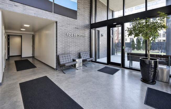 1 bed, 1 bath, 709 sqft, $4,638, Unit 8B