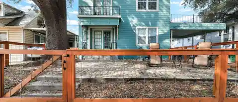 527 FULTON AVE