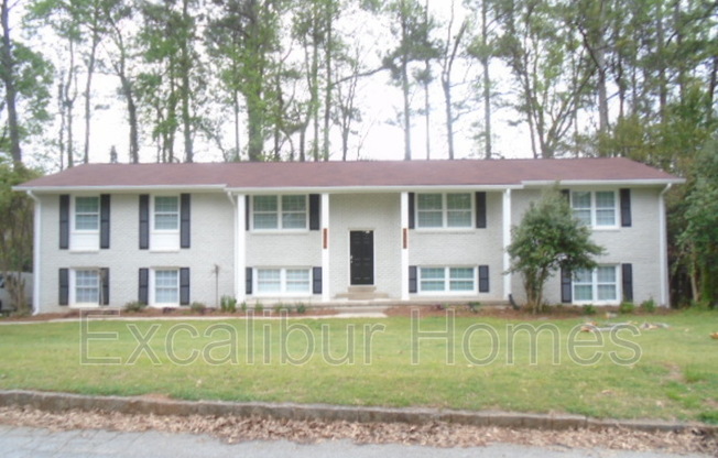 2364 PEACHWOOD CIR NE