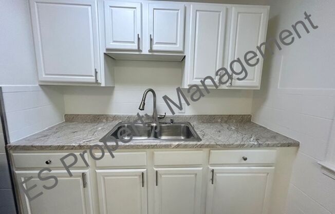 2 beds, 1 bath, $1,150