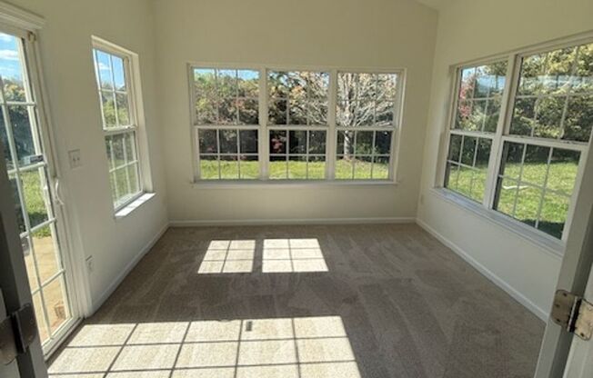 Incredible 5 BR House For Rent in Berewick!