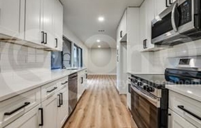 7310 CHINABERRY RD