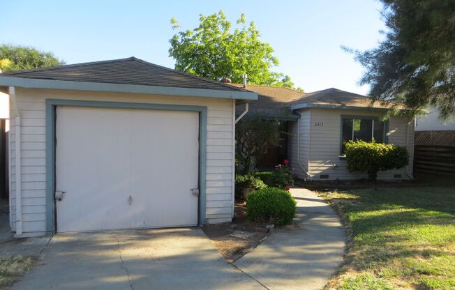 2 beds, 1 bath, $2,850