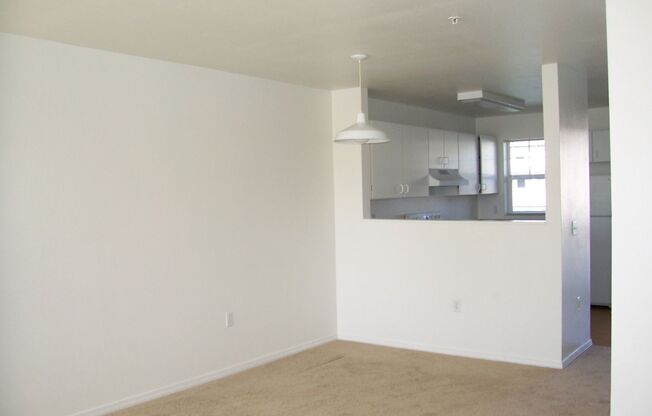 2 beds, 1.5 baths, 907 sqft, $1,625, Unit 224