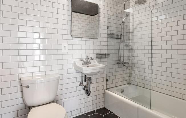 Studio, 1 bath, $2,595, Unit 3A