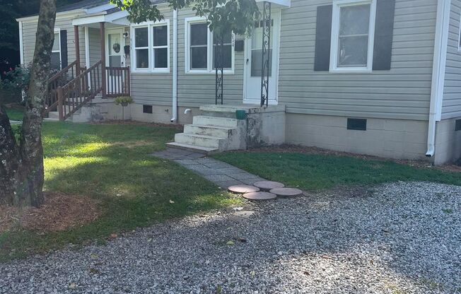 Adorable Duplex Located Off Spring Garden Street