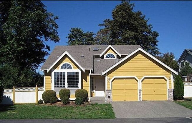 Welcome home to this 4 bedroom, 2.5 home in Renton