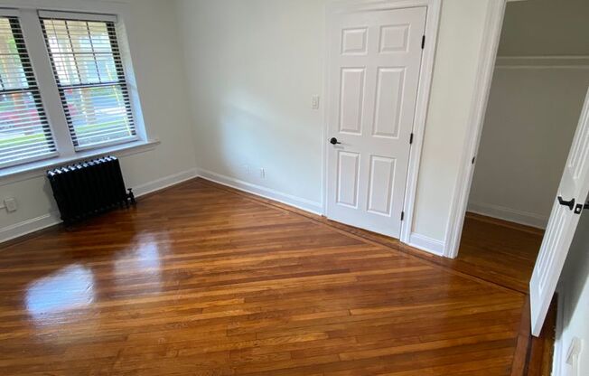 1 bed, 1 bath, 700 sqft, $2,375, Unit A11