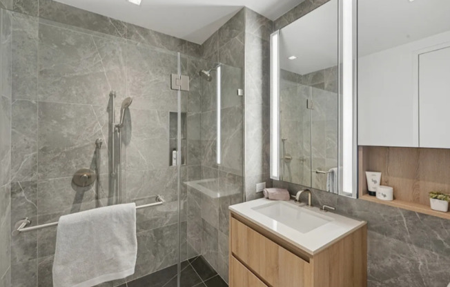 W. 43rd St , 9th Ave