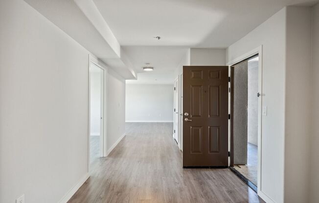 2 beds, 2 baths, 1,100 sqft, $2,799, Unit 401 R