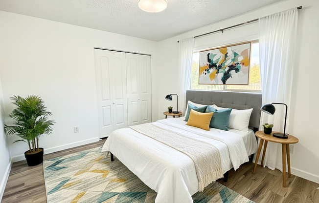 3 beds, 2 baths, 985 sqft, $2,375, Unit 401