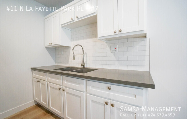 411 N LN FAYETTE PARK PL