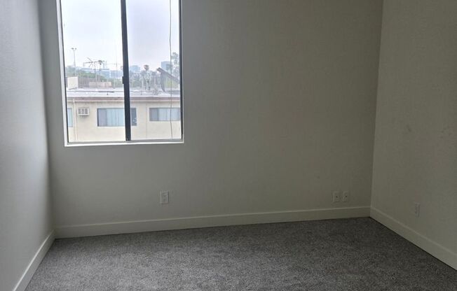 2 beds, 2 baths, 998 sqft, $2,795, Unit 306