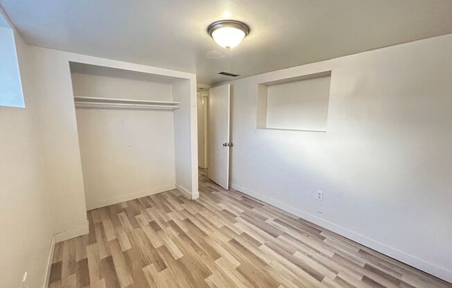 2 beds, 1 bath, $1,250, Unit Bottom Unit