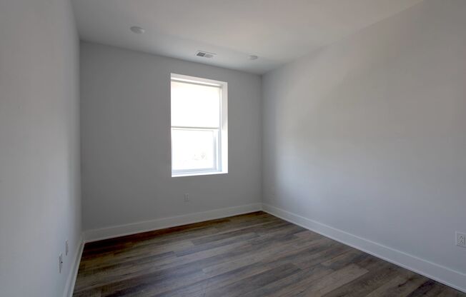 2 beds, 2 baths, 941 sqft, $1,558.33, Unit 305