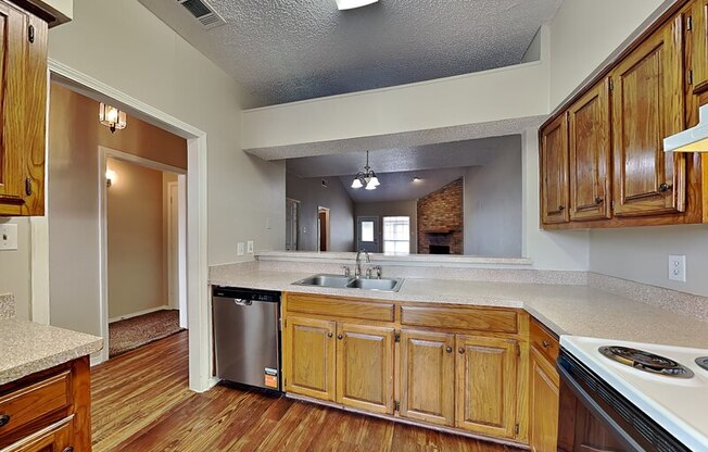 6324 ALISSA DR