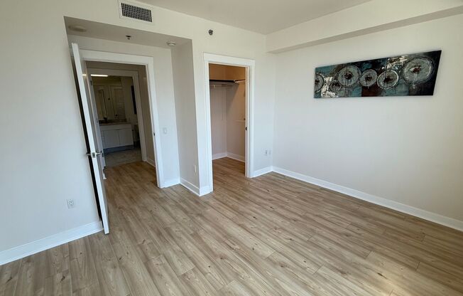 1 bed, 1 bath, $4,250, Unit # 21E