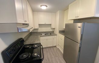 2 beds, 1 bath, $2,100, Unit 2