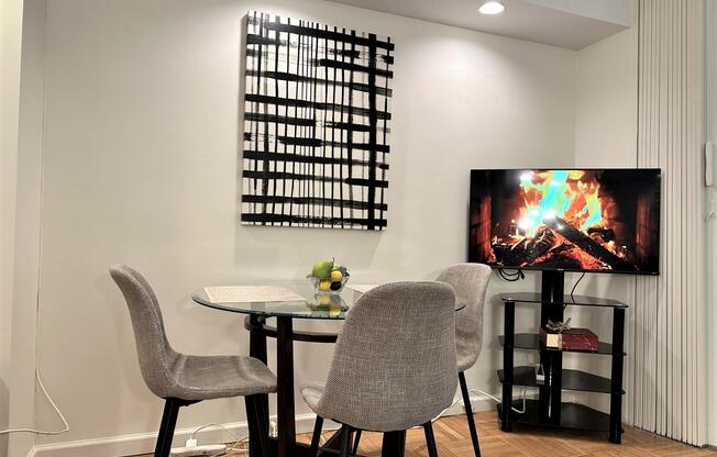 2 beds, 1 bath, 600 sqft, $5,499, Unit 5-B