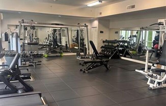 3 beds, 2 baths, $4,200, Unit # 1605